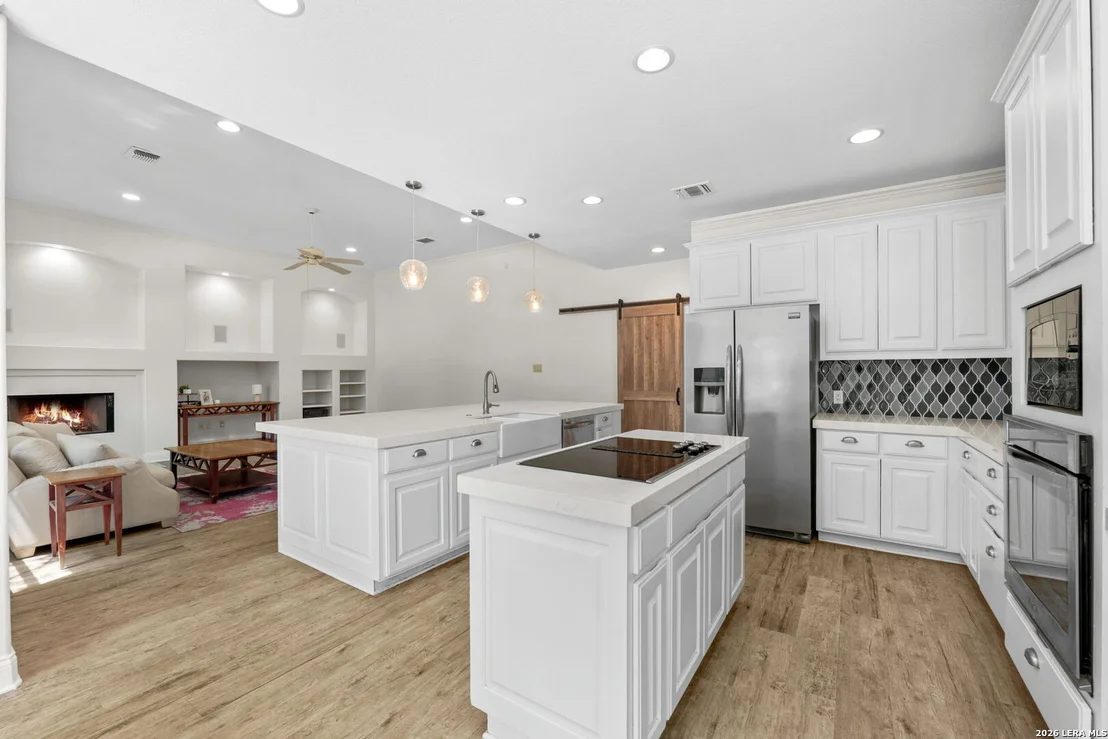 Photo of 8522 FAIRWAY BEND DR