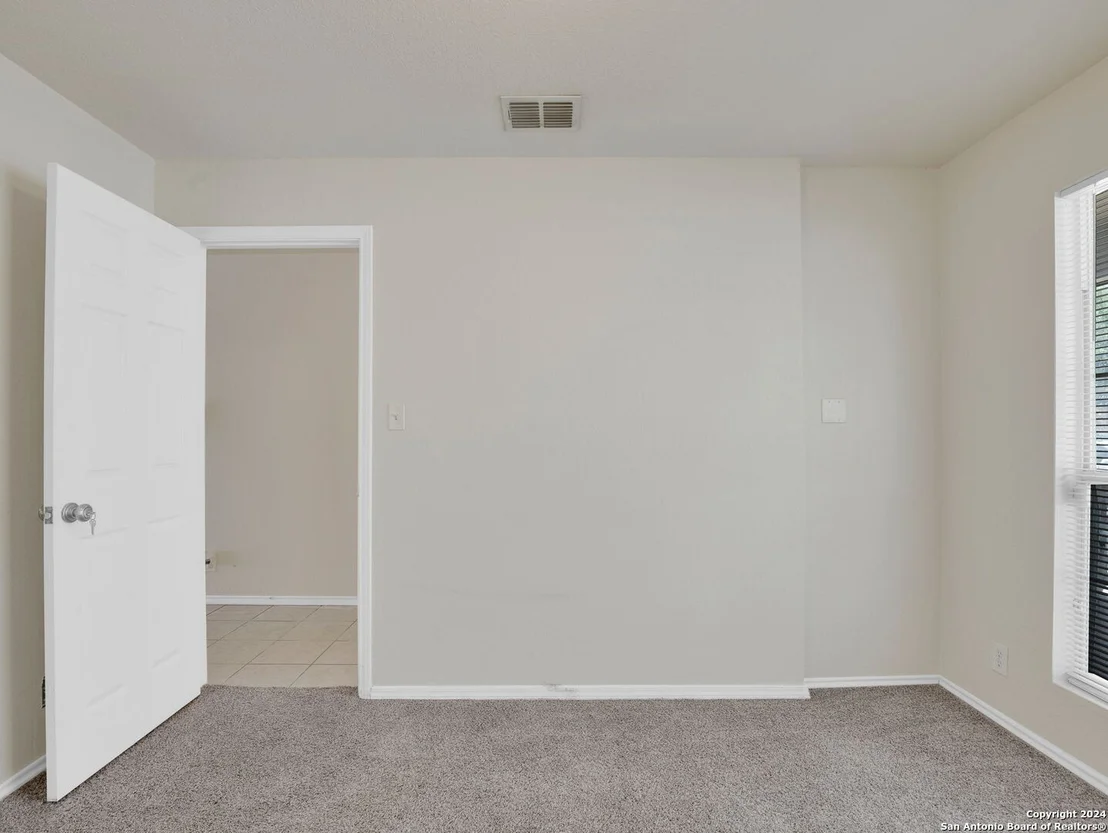 Photo of 2602 SKYBOUND