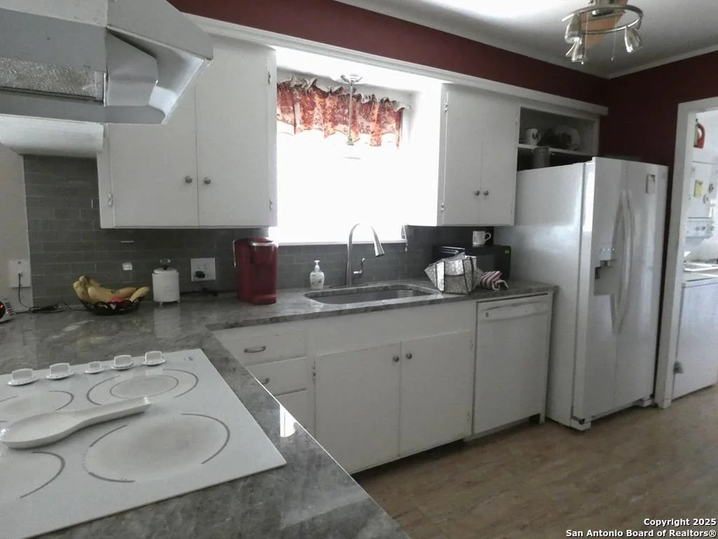 Photo of 218 Kessler Lane