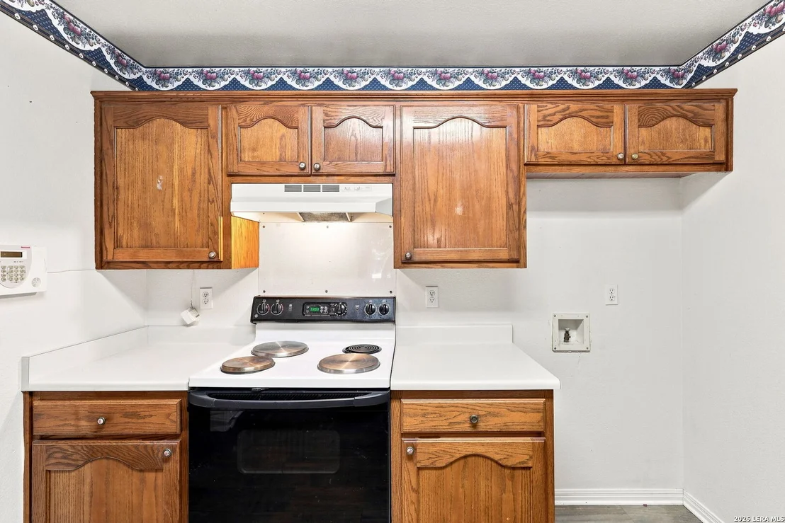 Photo of 15 SHADOW CIR