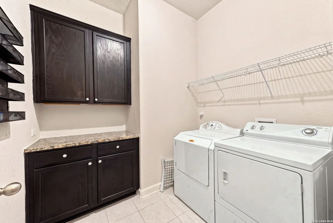 Photo of 980 Water Oak