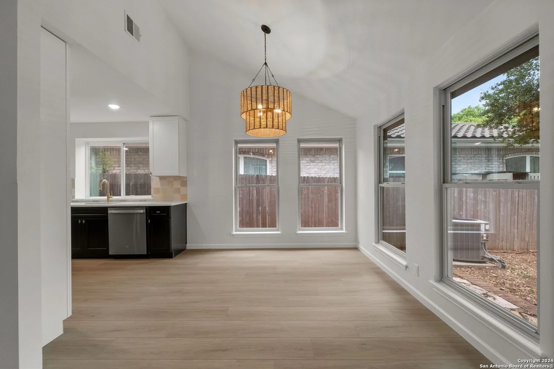 Photo of 15 Campden Cir