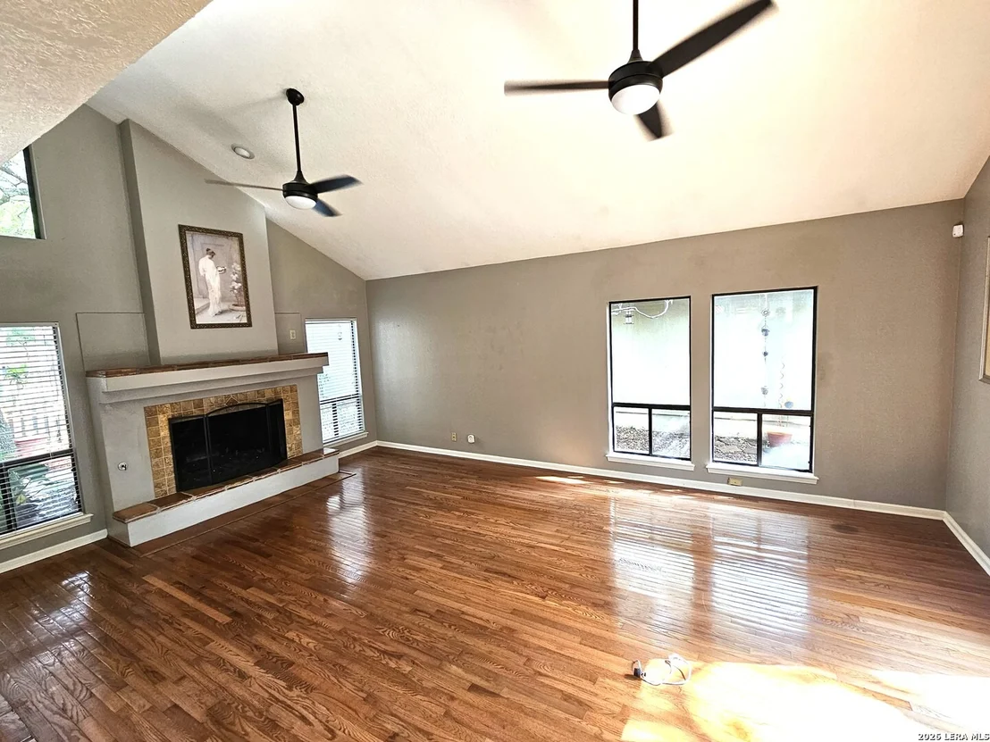Photo of 3410 RIVER PATH ST