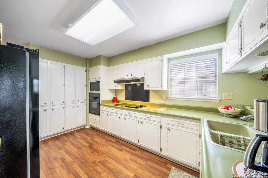 Photo of 424 Fenwick Dr