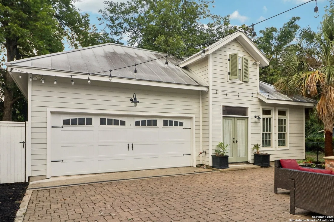 Photo of 124 ARGO AVE