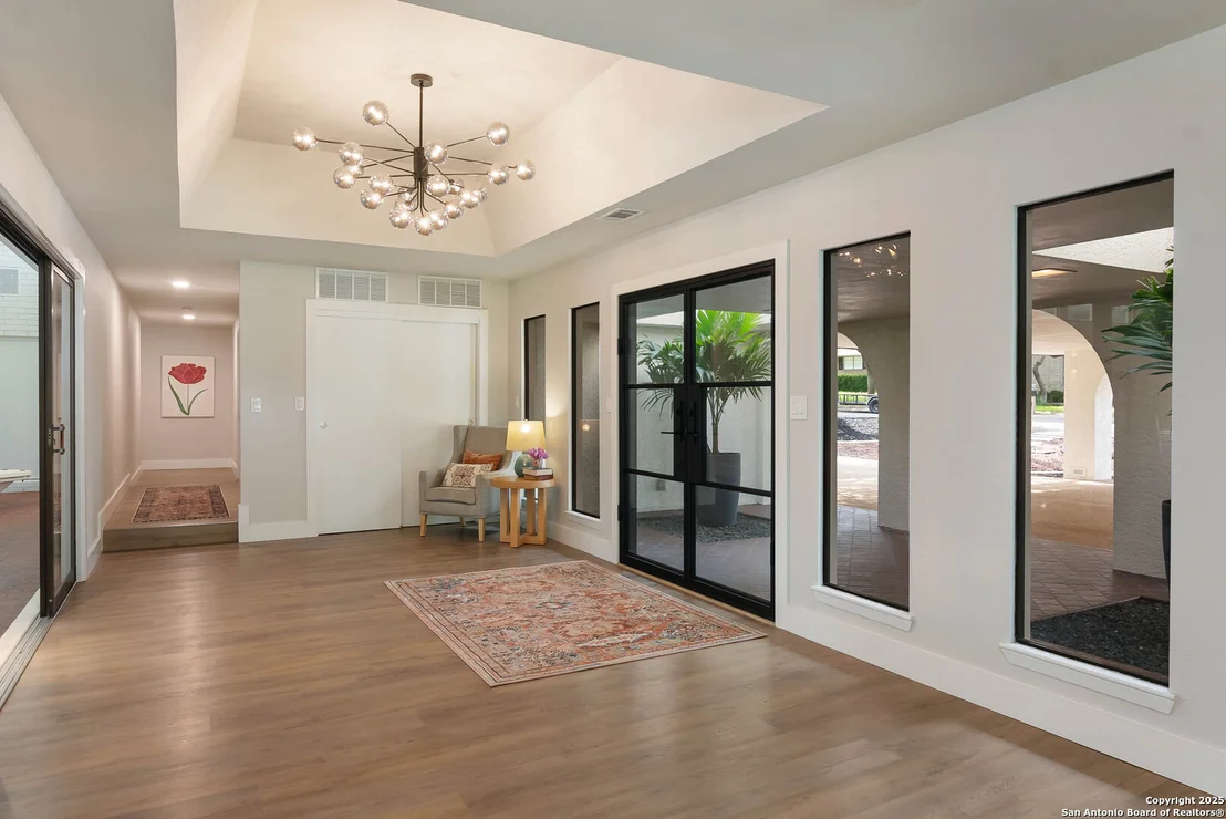 Photo of 9 Mission Trace