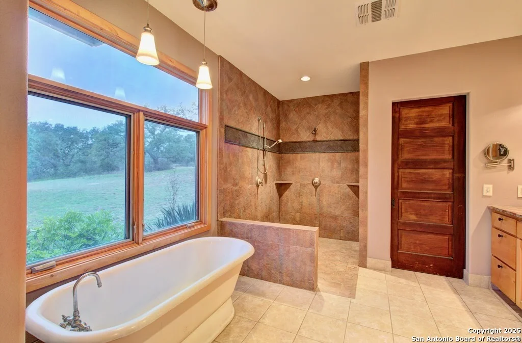 Photo of 555 CROOKED OAK DR