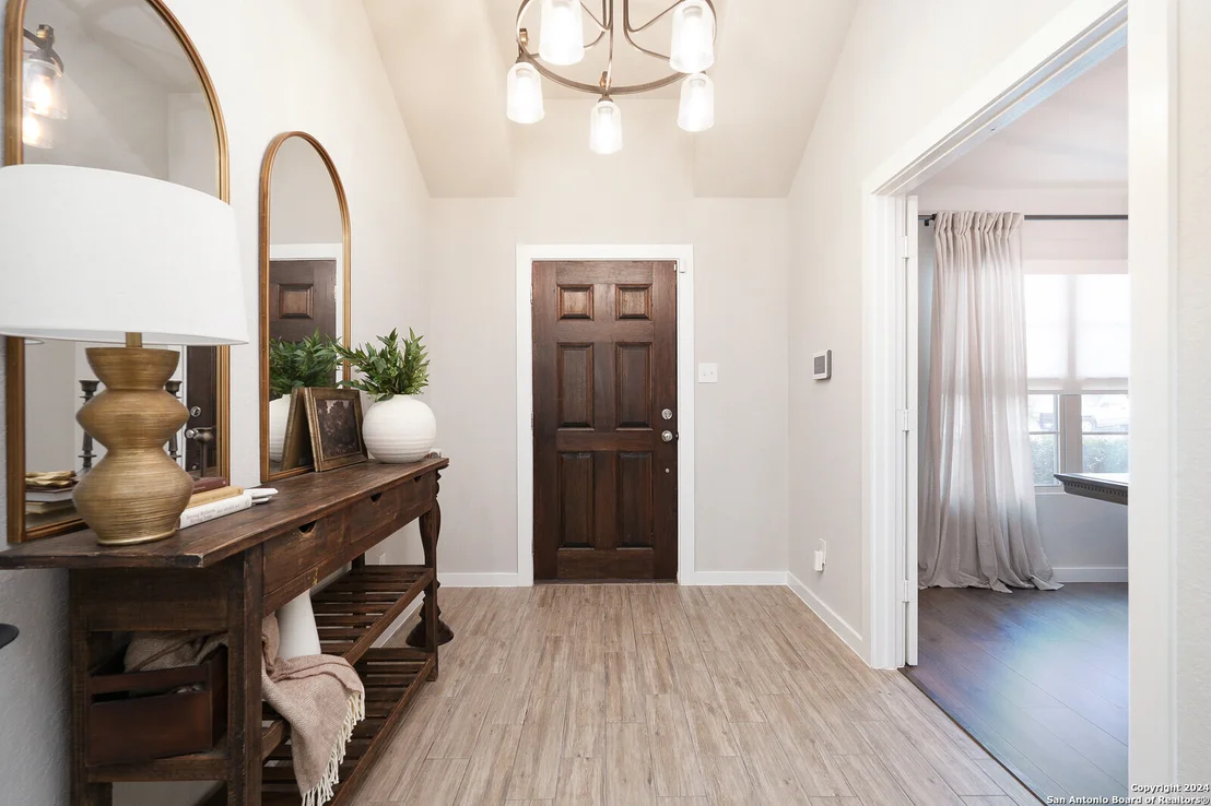 Photo of 1605 Pitcher Bend
