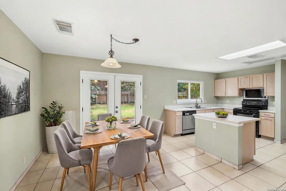 Photo of 9406 Silverfeather