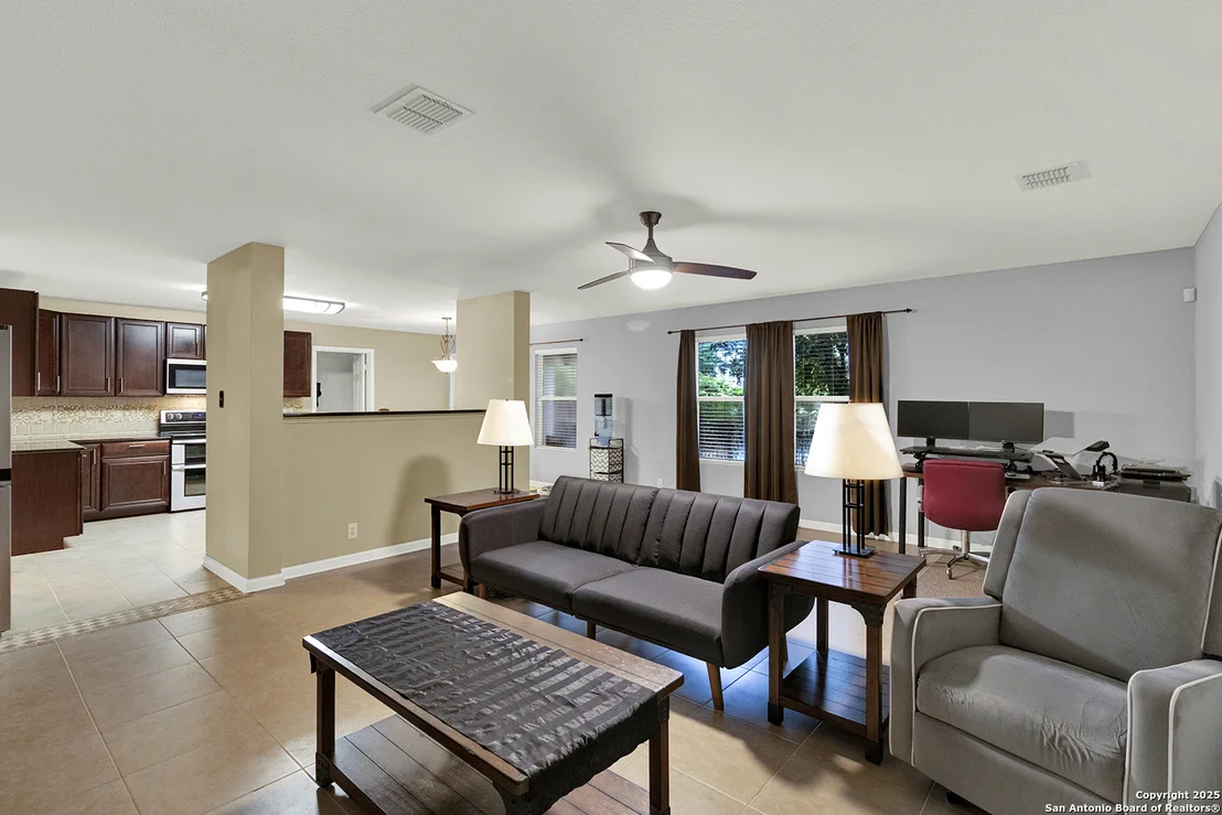 Photo of 121 Bay Willow