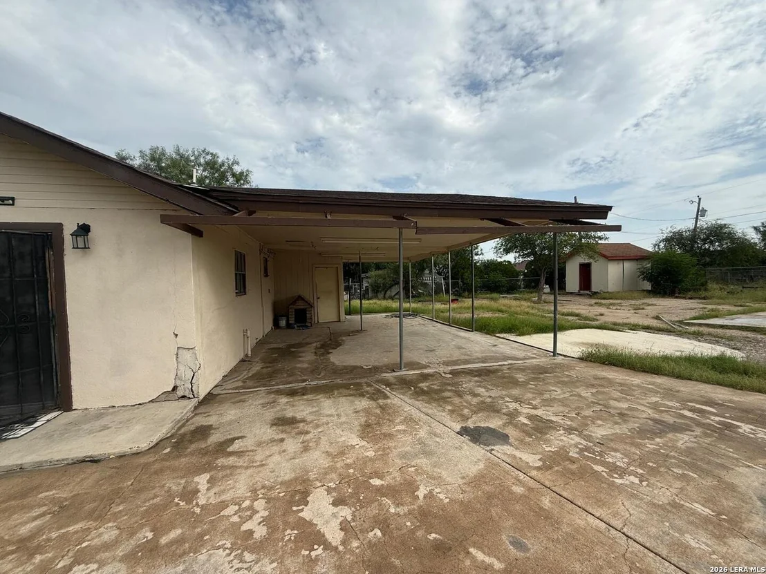 Photo of 3294 FRESNO LOOP