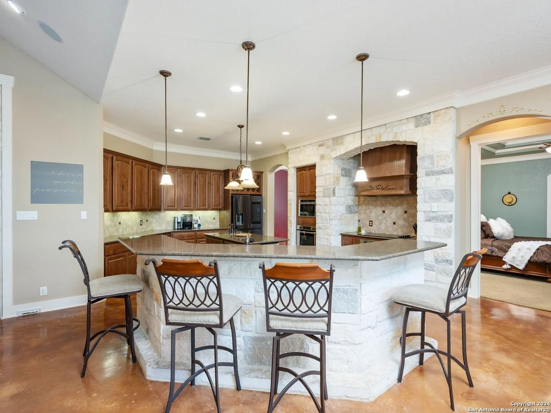 Photo of 676 Long Meadows