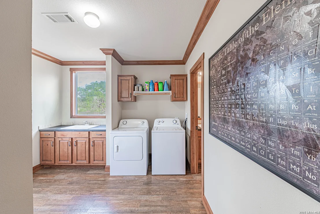 Photo of 819 County Road 356