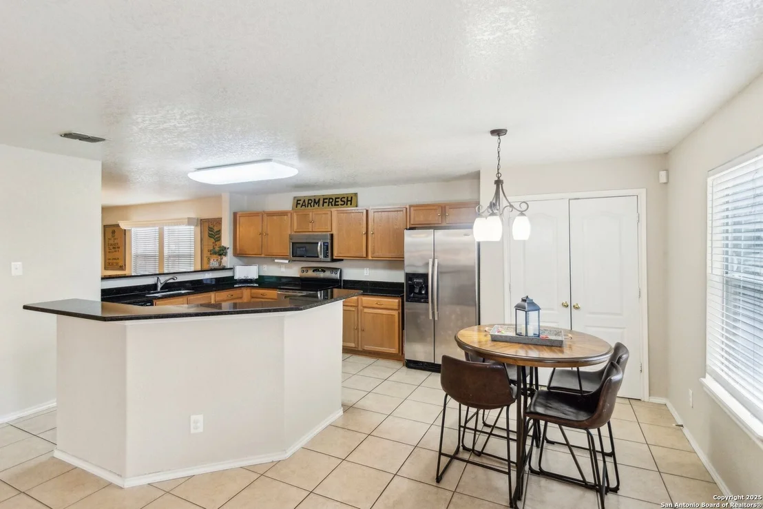 Photo of 141 GATEWOOD FLS