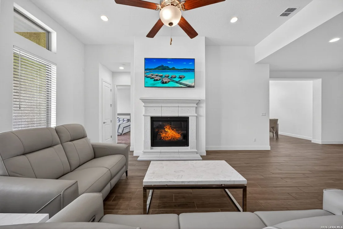 Photo of 23218 Curvado