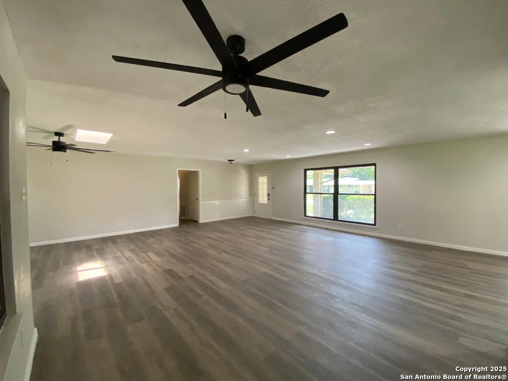 Photo of 749 Windrock