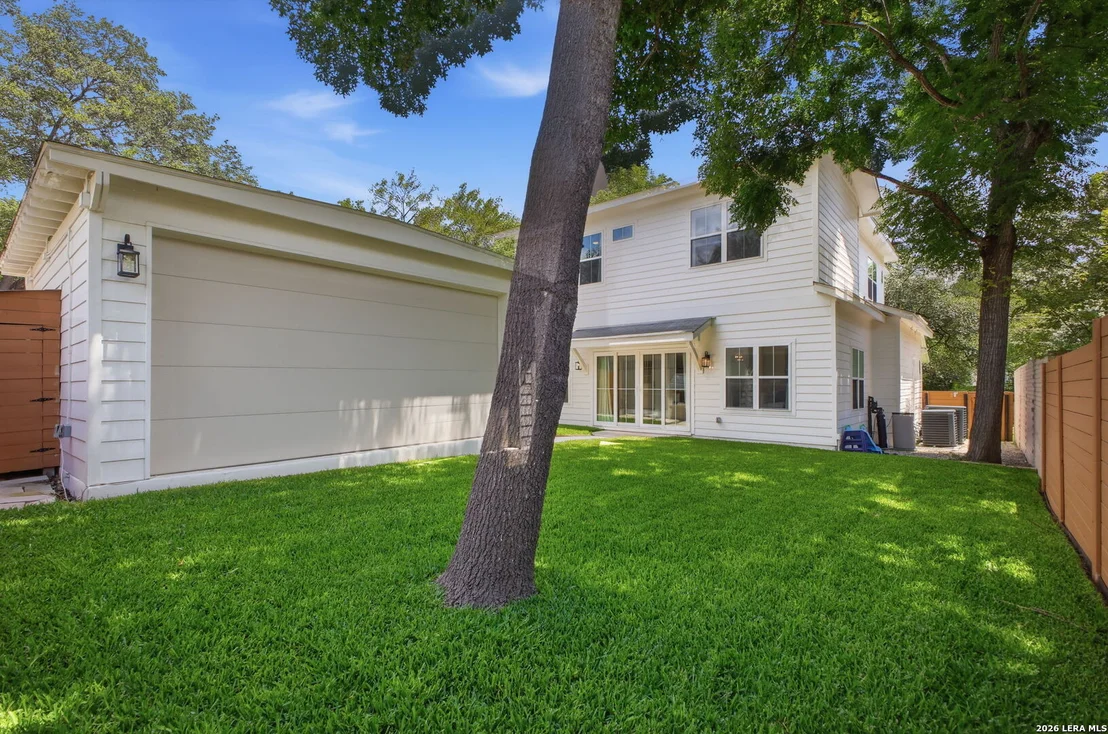 Photo of 301 OGDEN LN