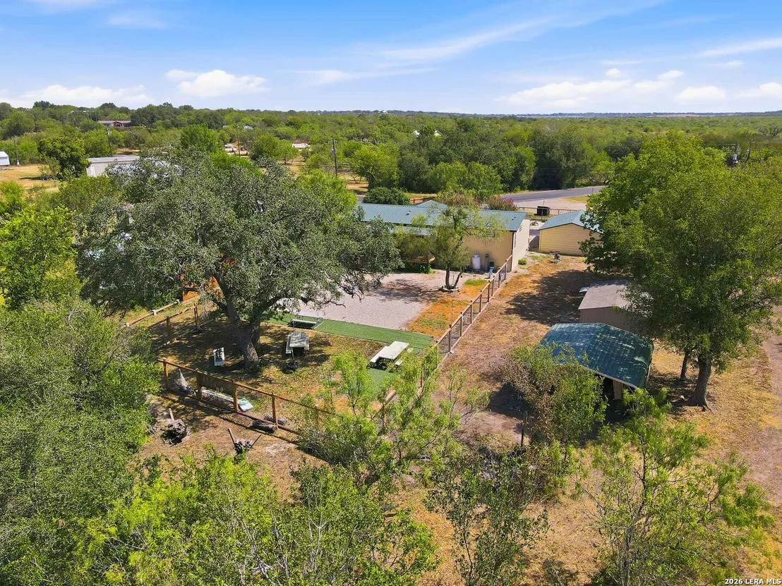 Photo of 321 County Road 4614