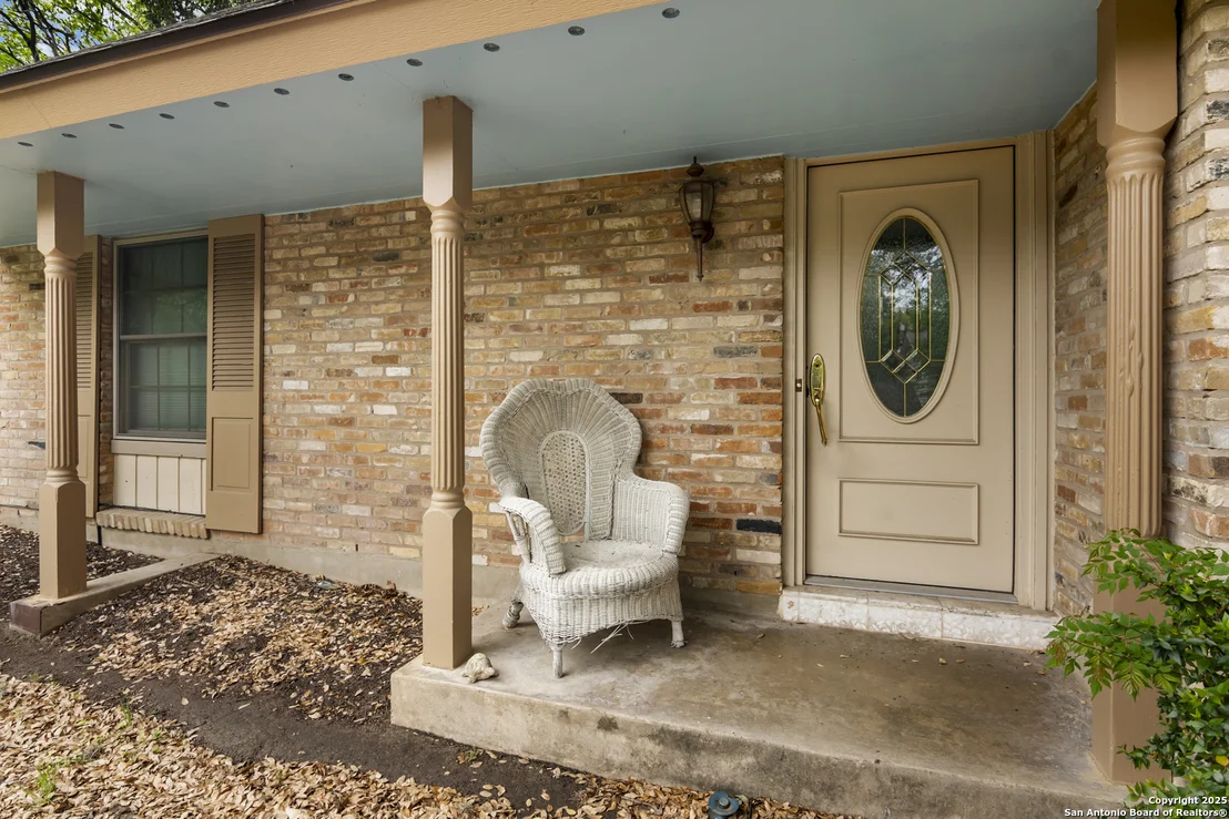 Photo of 606 Serenade