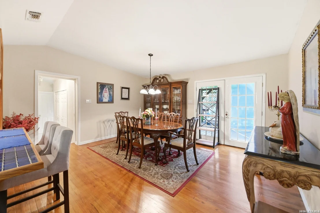 Photo of 237 THORAIN BLVD