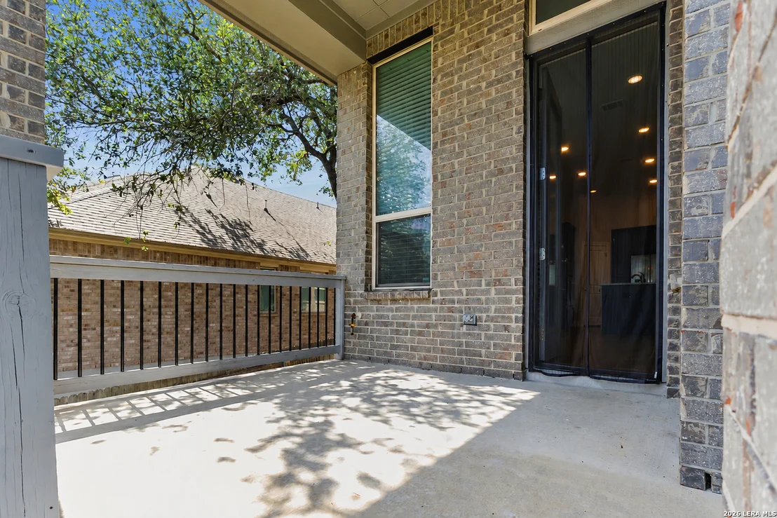 Photo of 9011 Pond Gate
