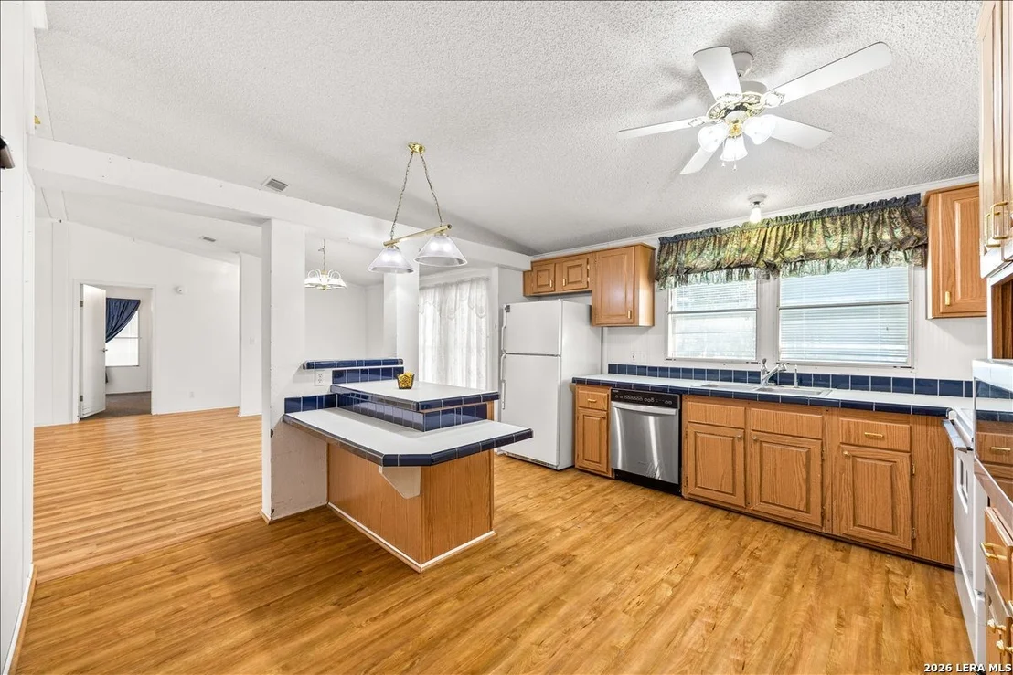 Photo of 611 Hedgestone
