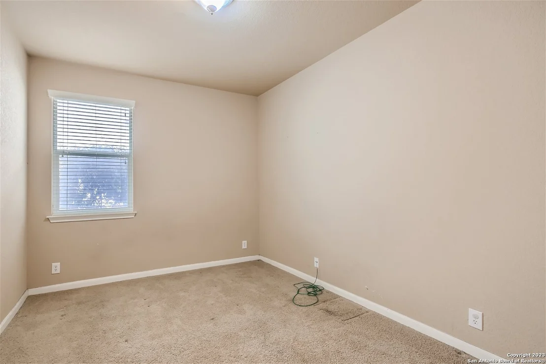 Photo of 1302 Magellan