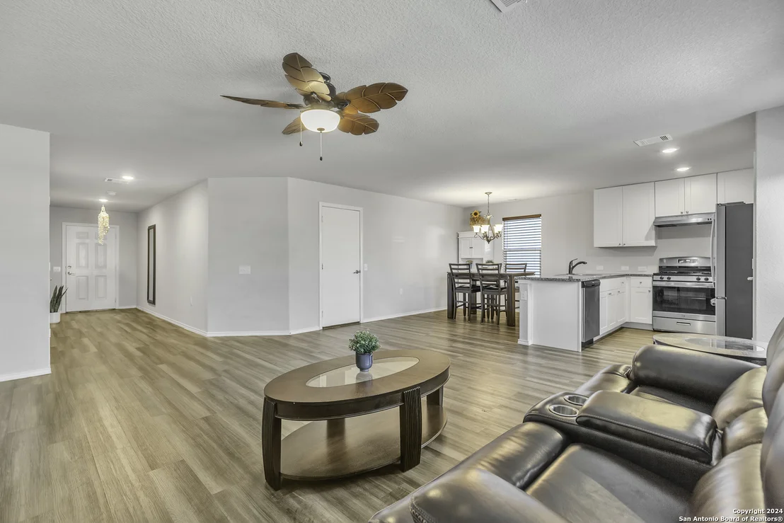 Photo of 5706 WILLOW BREEZE