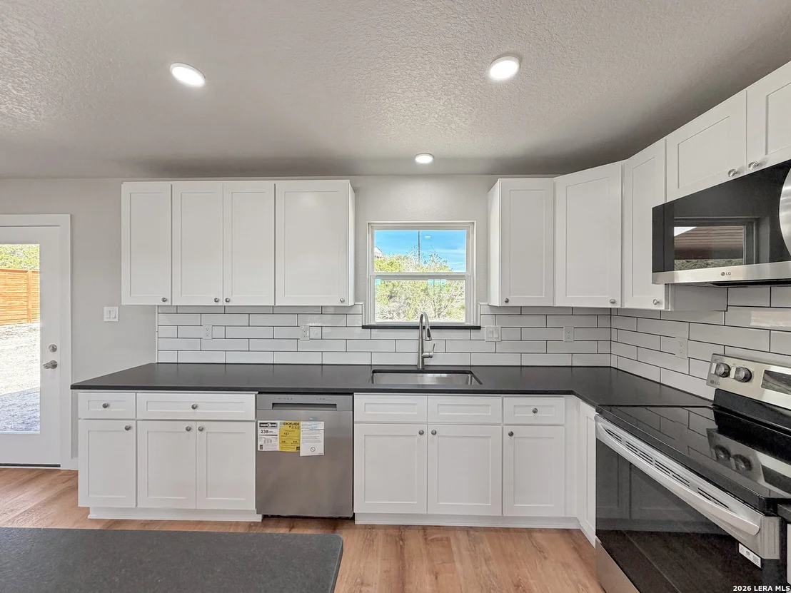Photo of 1155 Southline