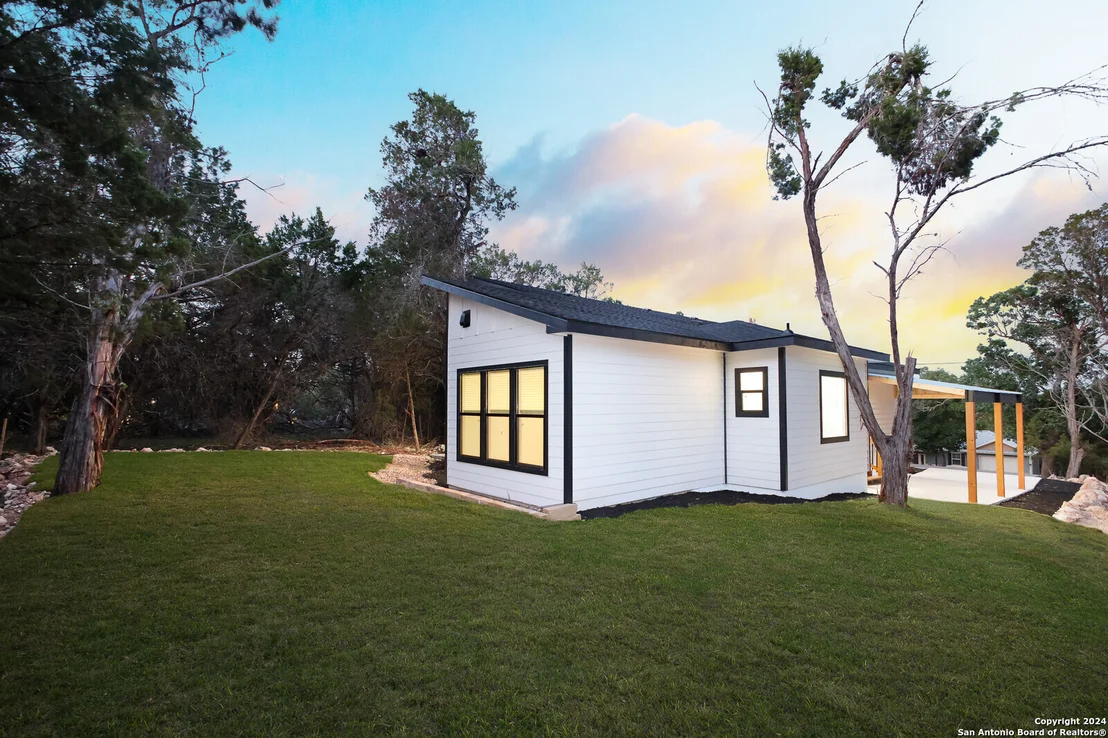 Photo of 1684 winding creek