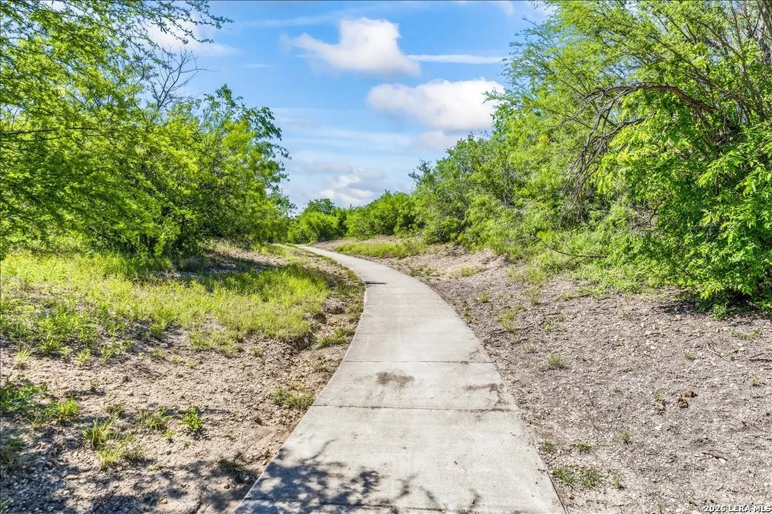 Photo of 3947 Trail De Paris