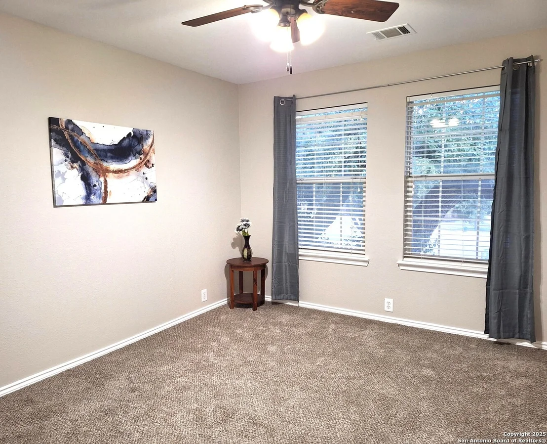 Photo of 1601 Mountain Brook