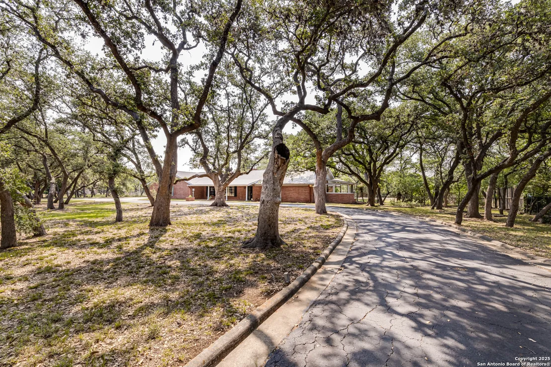 Photo of 110 Cliffside Dr