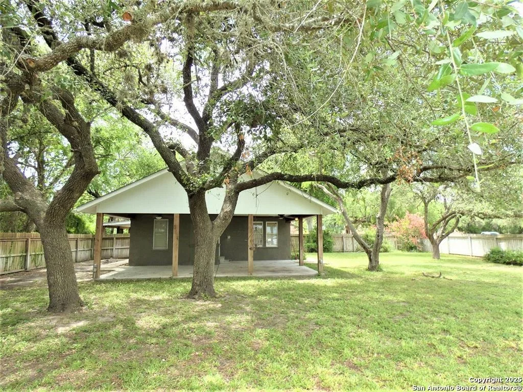 Photo of 158 Bronco Lane