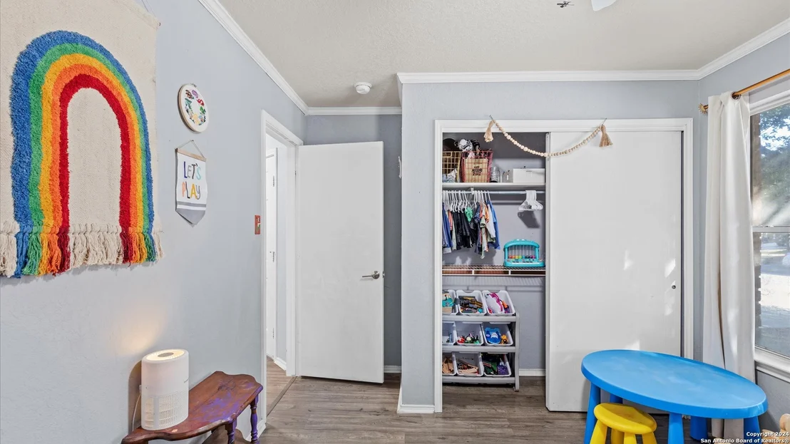 Photo of 640 CHEROKEE BLVD