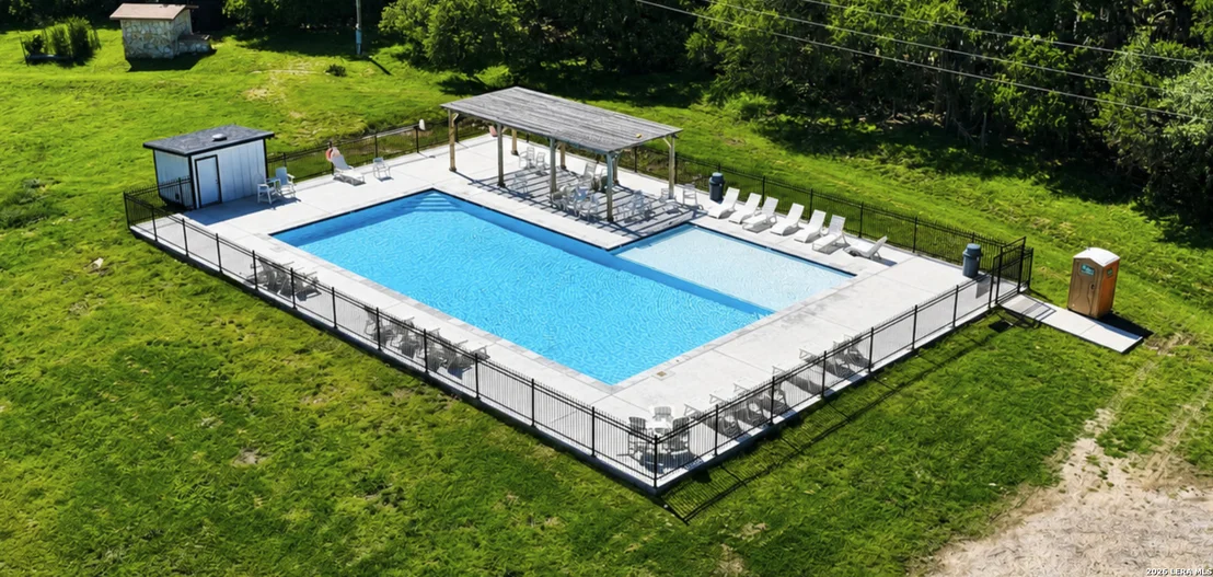 Photo of 5030 SPRING BRANCH RD