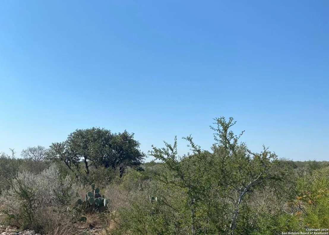 Photo of 227 LEGEND HILLS RD