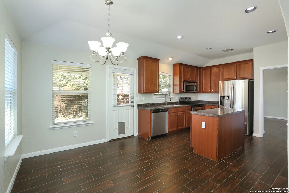Photo of 12027 Mill Love