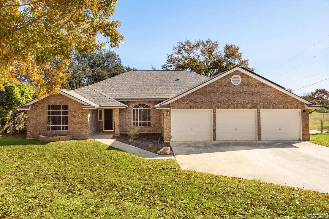 Photo of 313 Ridge Crest