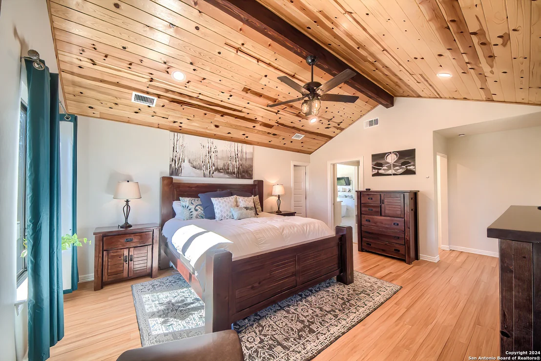 Photo of 7250 Pimlico