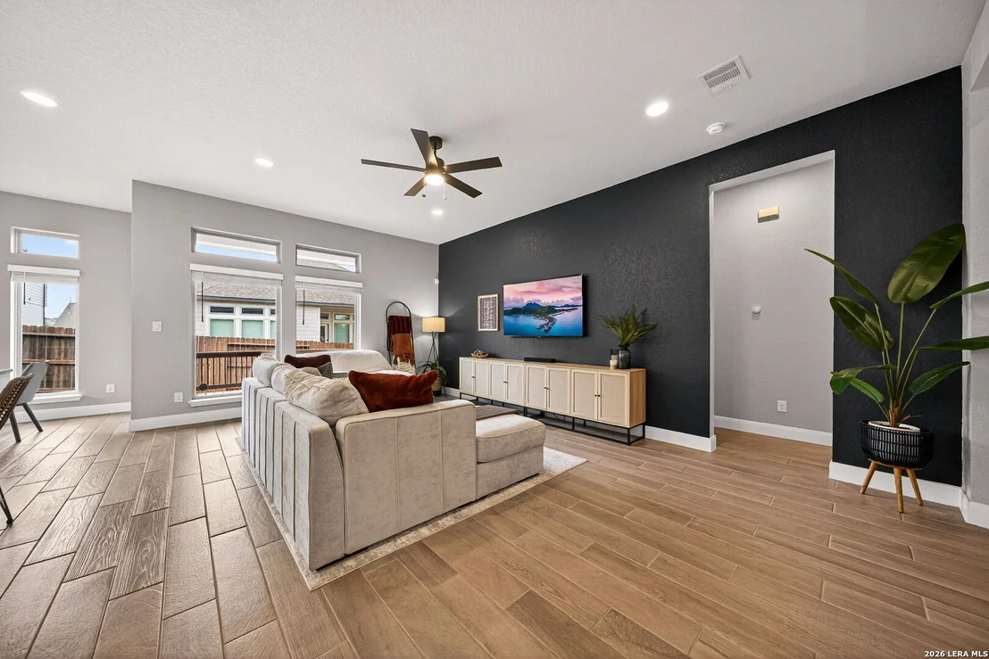 Photo of 6549 Crockett Cove