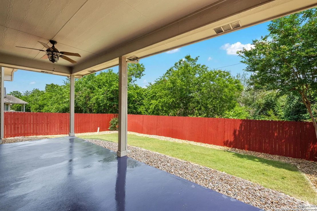 Photo of 1210 Magellan