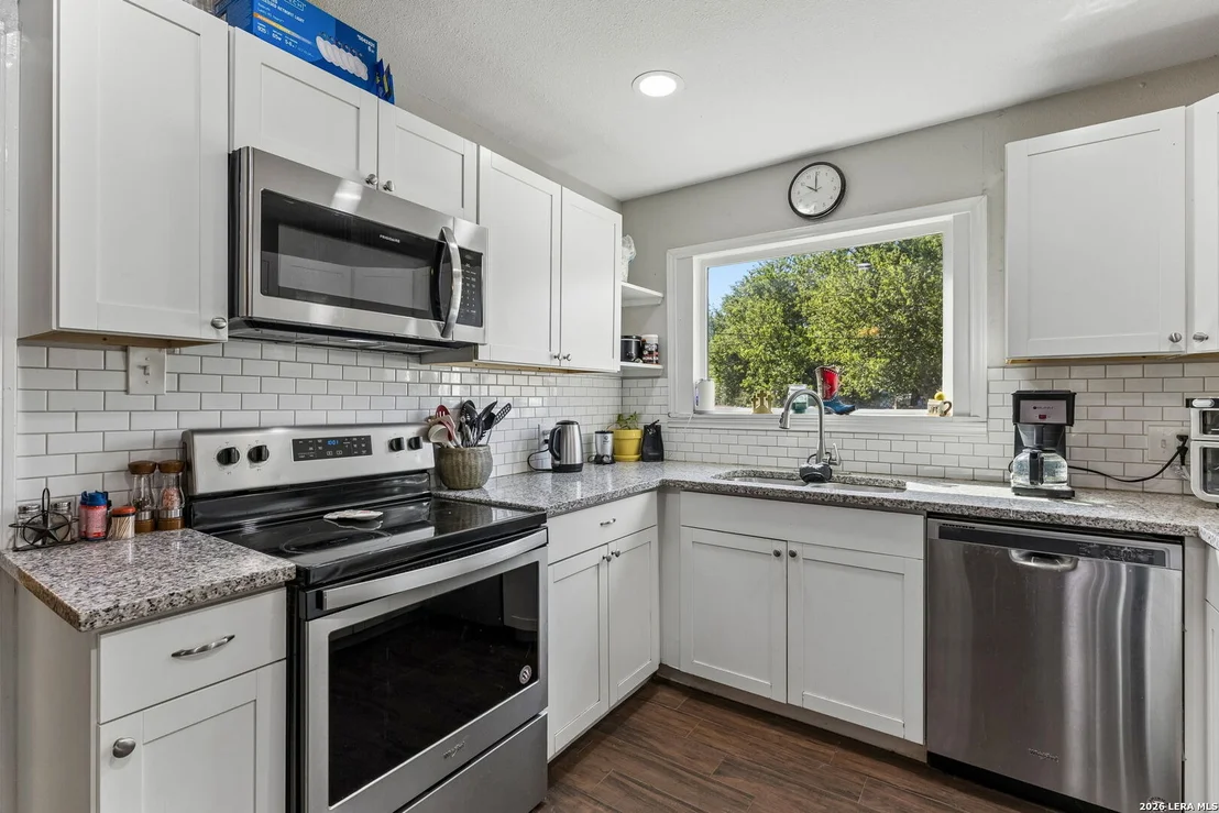 Photo of 600 Winburn Ave