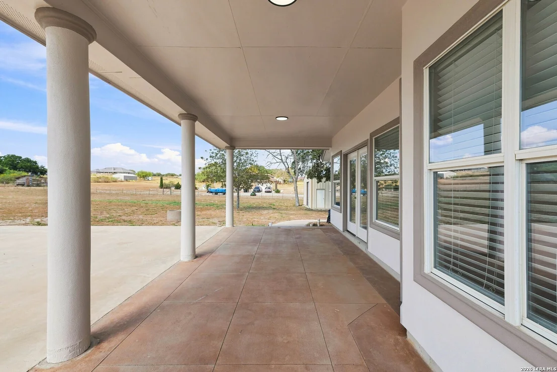 Photo of 353 BIG OAK DR