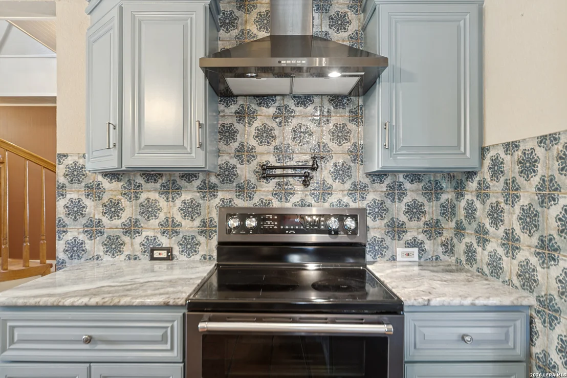 Photo of 340 JAMES ST