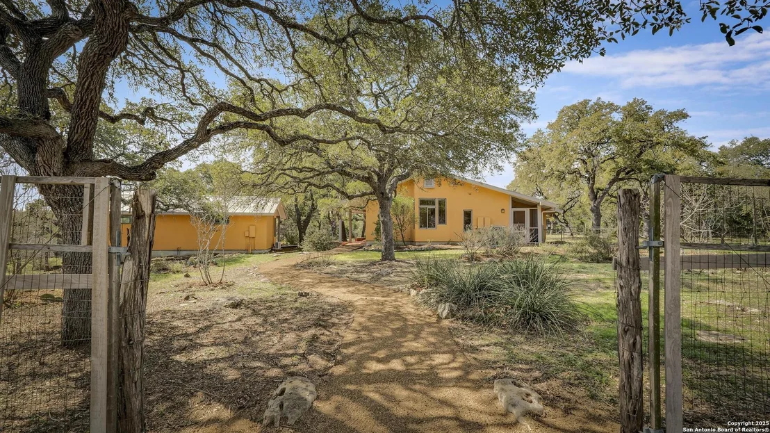Photo of 30545 Bridlegate Drive