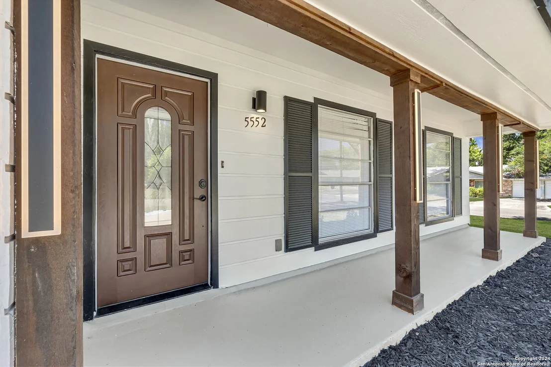 Photo of 5552 SLATTERY ST