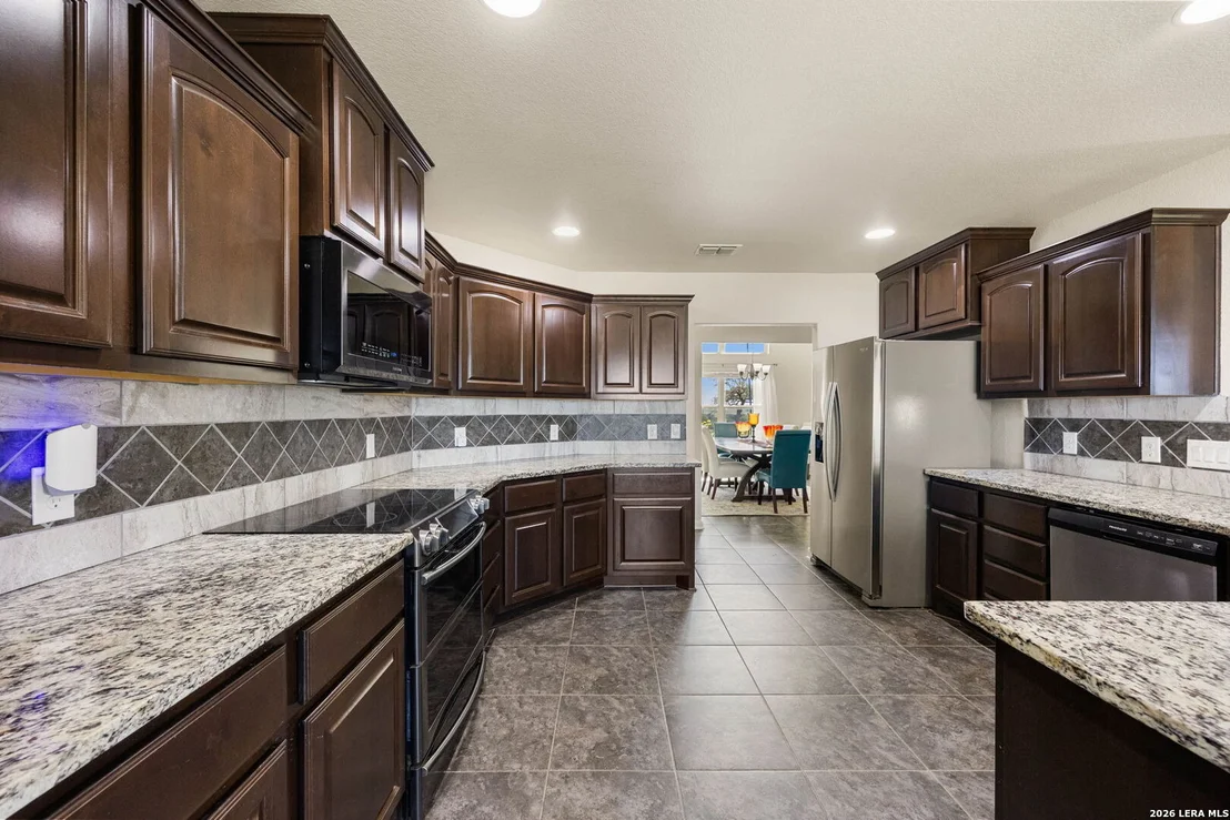 Photo of 149 LAKEVIEW CIR