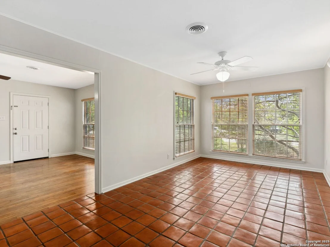 Photo of 329 Irvington