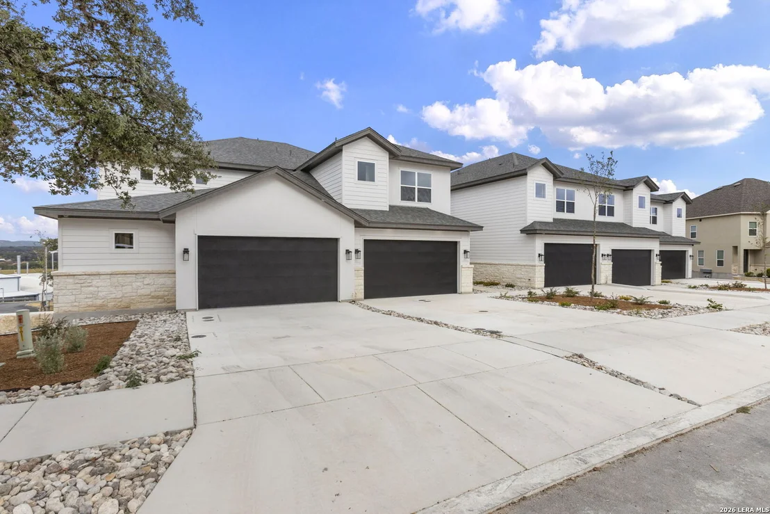 Photo of 106 MAGNOLIA CIR